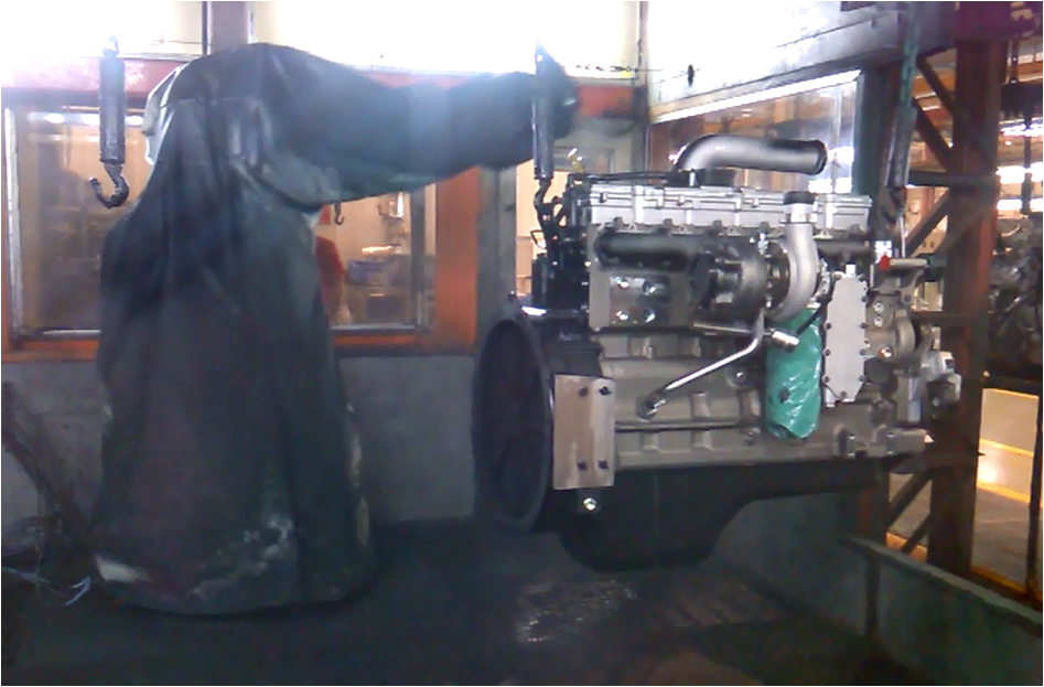 东风康明斯发动机有限公司西区发动机自动喷漆1.png